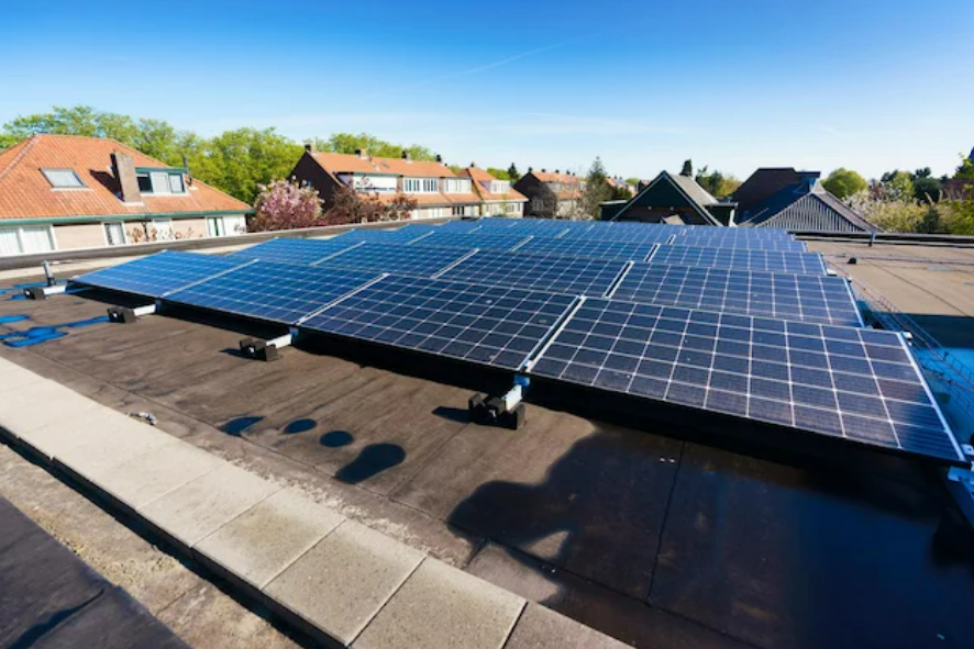 Bericht Kansrijke daken en parkeerplaatsen voor opwek met zonnepanelen in beeld (RVO) bekijken